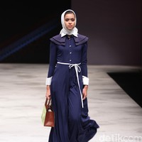 FotWarnatasku by Kursein Karzai Eksistensi Warisan Leluhur Indonesia Fashion Week 2016 at Jakarta Convention Center. Jakarta. [Foto: Mohammad Abduh/Wolipop]
