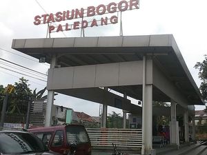 Tanah Perlintasan Rel Amblas, KRL Bogor-Sukabumi Berhenti Operasi 3 Hari