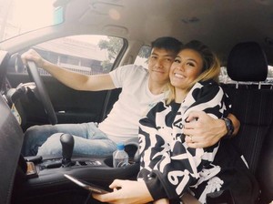 Prisia Nasution Menikah Lagi, Agnez MO Bantah Tunangan