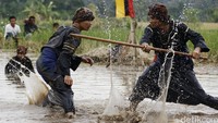 Meskipun terlihat sederhana namun tantangan bersilat dalam kondisi ini terbilang sulit dan berat.
