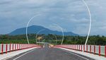 4 Jalan dengan Pemandangan Indah ini Hanya Ada di Indonesia