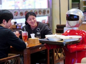 Robot Pelayan Restoran di China Kian Banyak