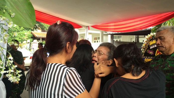 Sebelum Terbang, Kolonel Ontang Titip Doa kepada Sang Istri