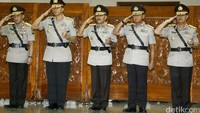 Pelantikan digelar di Mabes Polri, Jl Trunojoyo, Jaksel, Senin (21/3/2016), dimulai tepat pukul 09.00 WIB.