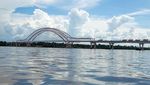 4 Jalan dengan Pemandangan Indah ini Hanya Ada di Indonesia