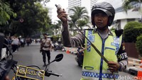 Samurai tersebut diamankan polisi.