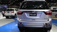 Mesin generasi ke-10 BluePower Isuzu MU-X dan D-Max kali ini dijanjikan bakal menawarkan performa terbaik. Mesin MU-X 1.9 liter Blue Power dengan transmisi otomatis 6 percepatan diklaim bakal lebih bertenaga, asethetic, memiliki emisi rendah dan sangat efisien.