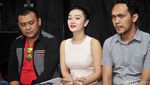 Zaskia Gotik Berusaha Tegar