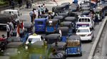 Penampakan Taksi dkk Penuhi Jalan Sudirman