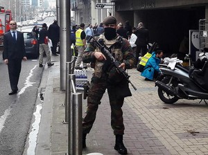 Ledakan dan Tembakan Terjadi di Penangkapan 1 Terduga Teroris Brussels