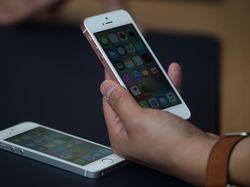 iPhone SE, Kecil-kecil Cabe Rawit yang Bangkit Lagi