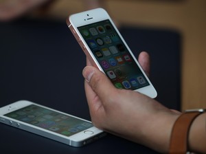 Apple Digugat di Kandang Samsung Gara-gara iPhone Lemot