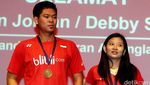 Praveen/Debby Diguyur Bonus