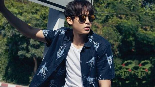 Nichkhun 2PM untuk Singles