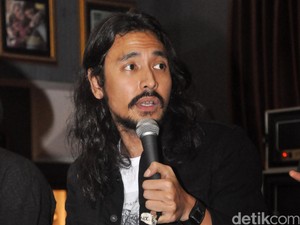 Marcello Tahitoe dan Kekasih Belum Targetkan Kapan Nikah