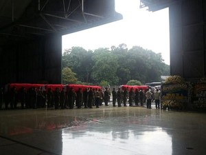 Usai Disemayamkan, 13 Anggota TNI yang Gugur di Poso Diberangkatkan ke TMP Kalibata