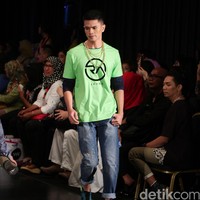 RA Jeans by Raffi Ahmad Star on Famous Indonesia Fashion Week 2016. at Jakarta Convention Center. Senayan. Jakarta. [Foto: Mohamamd Abduh/Wolipop]