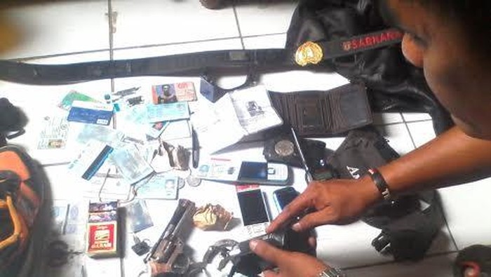 Pecatan Polisi dan Puluhan Penjudi Dicokok