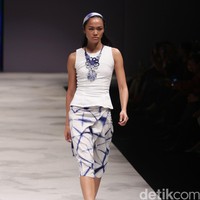 Handy Hartono Ragam Wastra Nusantara Indonesia Fashion Week 2016. at Jakarta Convention Center. Senayan. Jakarta. [Foto: Mohamamd Abduh/Wolipop]