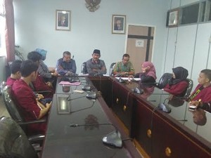 Puluhan Mahasiswa Jember Tolak Kenaikan BPJS