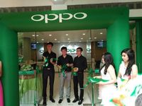 Oppo Buka Service Center Terbesar Di Bandung