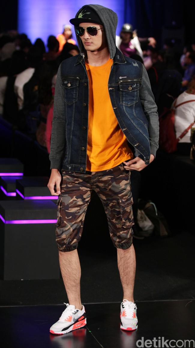 RA Jeans by Raffi Ahmad Star on Famous Indonesia Fashion Week 2016. at Jakarta Convention Center. Senayan. Jakarta. [Foto: Mohamamd Abduh/Wolipop]