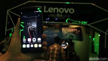 Ponsel Lenovo Vibe K4 Note memiliki bentang layar 5,5 inch dengan resolusi Full HD (1920 x 1080 pixels). Foto: detikINET/Irna Prihandini