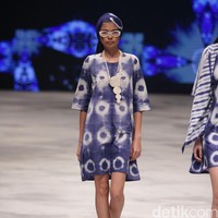 Handy Hartono Ragam Wastra Nusantara Indonesia Fashion Week 2016. at Jakarta Convention Center. Senayan. Jakarta. [Foto: Mohamamd Abduh/Wolipop]