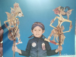 Cita-cita Sederhana Rizky, Abdi Dalem Cilik Keraton Yogya