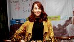 Chelsea Islan Kini Berambut Coklat Kemerahan, Cantik?
