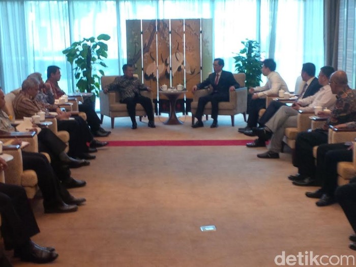 Wapres JK Temui Bos 3 Perusahaan China Bahas Investasi di RI