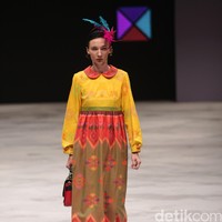 Yogiswari Prajanti Ragam Wastra Nusantara Indonesia Fashion Week 2016. at Jakarta Convention Center. Senayan. Jakarta. [Foto: Mohamamd Abduh/Wolipop]