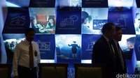 Komisaris Utama BRI Mustafa Abubakar meninggalkan ruang RUPS. Dalam RUPS ini, BRI sepakat merombak jajaran direksi dan komisaris. Selain itu BRI juga membagikan deviden kepada pemegang saham.