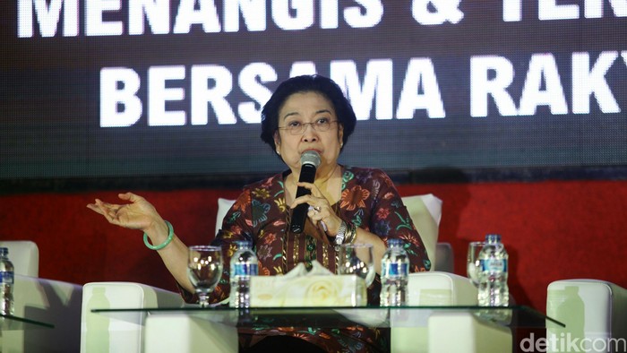Megawati: Bidan Aparat Negara yang Jadi Ujung Tombak Kesehatan di Desa