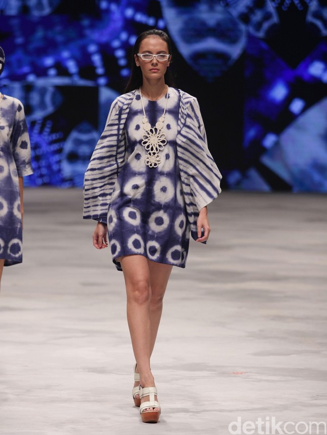 Handy Hartono Ragam Wastra Nusantara Indonesia Fashion Week 2016. at Jakarta Convention Center. Senayan. Jakarta. [Foto: Mohamamd Abduh/Wolipop]