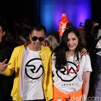 RA Jeans by Raffi Ahmad Star on Famous Indonesia Fashion Week 2016. at Jakarta Convention Center. Senayan. Jakarta. [Foto: Mohamamd Abduh/Wolipop]