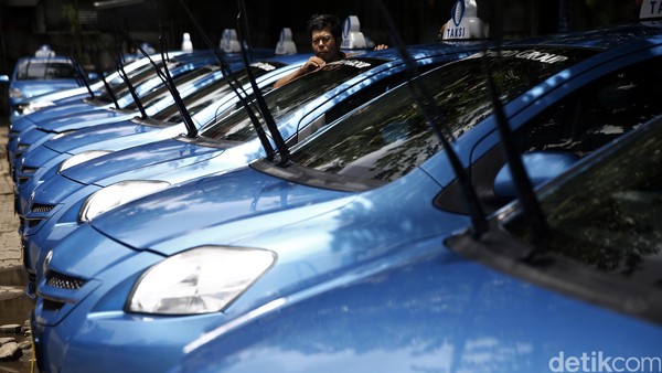Perawatan Rutin Armada Blue Bird
