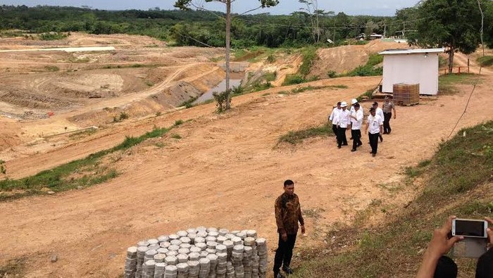 Jokowi Tinjau Proyek Bendungan Teritip, Hasil Duet Pusat dan Daerah