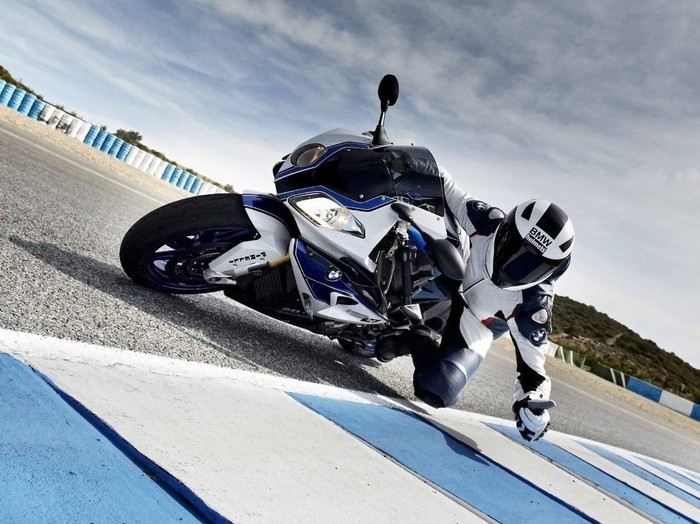 BMW Motorrad Tak Tertarik Ikut MotoGP