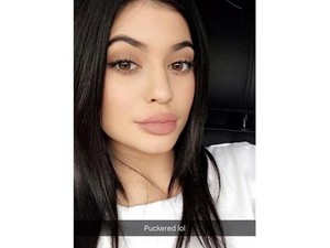 10 Selebriti yang Perlu Anda Ikuti di Snapchat
