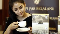 Musisi Ahmad Dhani di dapuk sebagai brand ambassador produk kopi kesehatan dengan menyajikan beragam varian dan rasa yang pasti disukai oleh penikmat kopi di tanah air.
