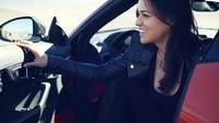 Padahal di mobil biasanya, Michelle Rodroguez hanya mampu paling kenceng di angka 200 km per jam. Foto: Jaguar