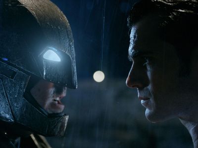 Awas Spoiler! Begini Pertarungan Besar Batman versus Superman