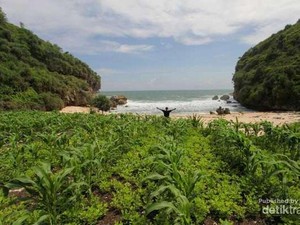 4 Pantai Baru di Gunungkidul
