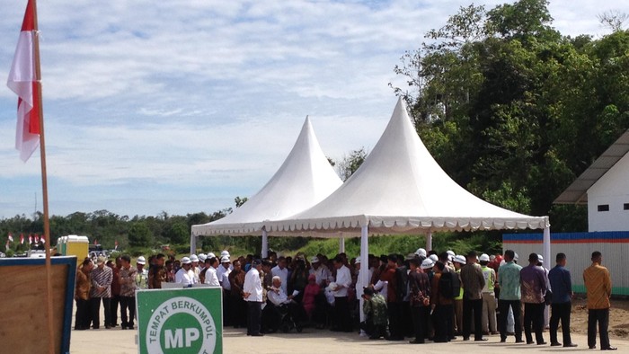 Tinjau Proyek Tol Balikpapan-Samarinda, Jokowi: Saya Minta Dimulai