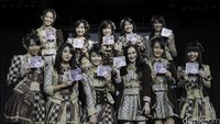 Album berisi 15 lagu pilihan.