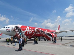 AirAsia Indonesia Terbangi Rute Baru Surabaya-Pekanbaru