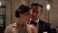 Gal Gadot yang berperan sebagai Diana Prince alias Wonder Woman pastinya membuat penonton melek. (Official Batman v Superman)