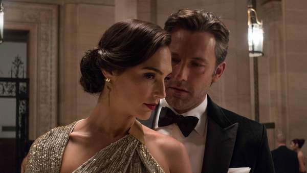Awas Spoiler! Begini Pertarungan Besar Batman versus Superman Awas Spoiler! Begini Pertarungan Besar Batman versus Superman