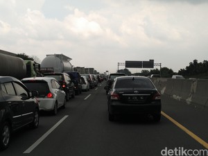 Tol Jakarta-Cikampek Kembali Padat Pagi ini